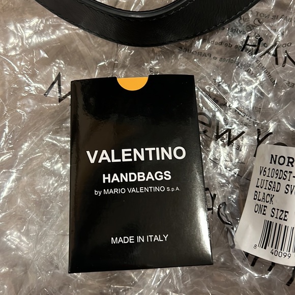 ❣️VALENTINO AUTH by Mario Valentino Luisa Satchel. - Picture 13 of 17